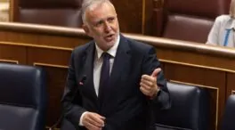 Torres felicita a los traductores del encuentro entre los presidentes tras la salida de Ayuso